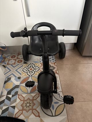 Triciclo infantil Lovely negro, con timbre