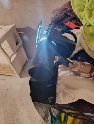 Reloj vintage con proyector.