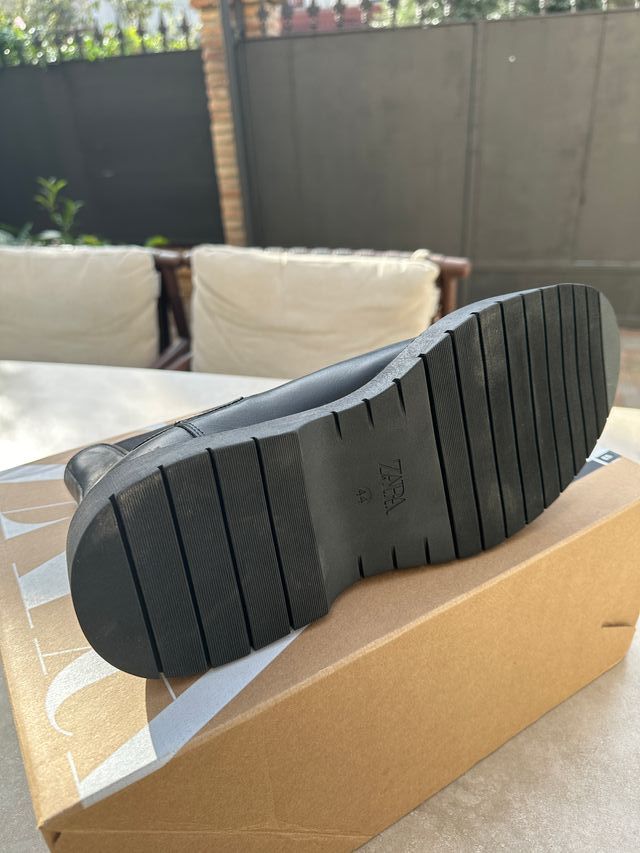 Botas negras de Zara