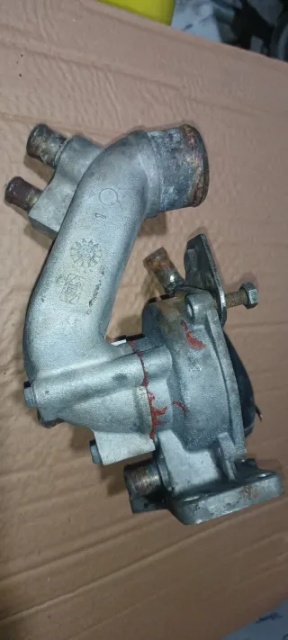 Bombas de agua Jeep Cherokee 2.5 td m50