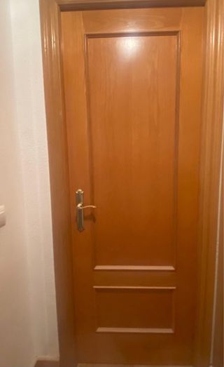 1 puerta 25€ , 3 puertas iguales 70€