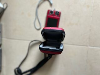 Cámara Digital GE E840s Roja.