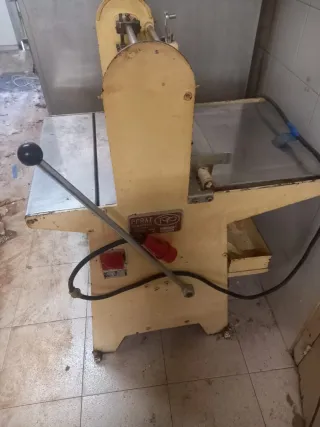 Cortadora de pan industrial