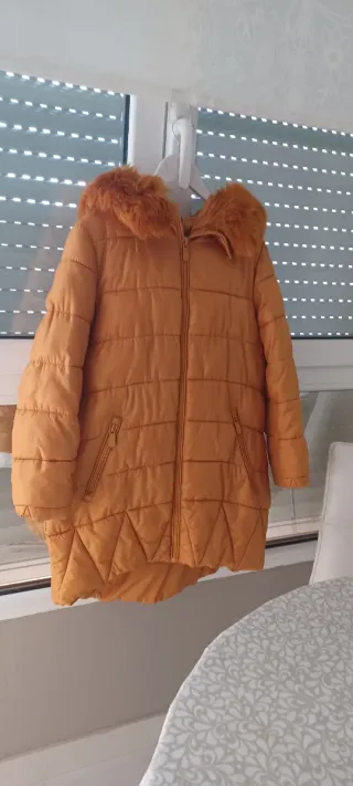 Abrigo acolchado mujer naranja