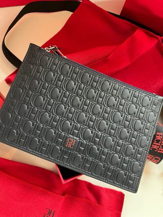 Cartera de mano Carolina Herrera Negra