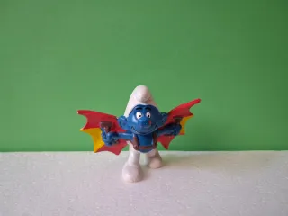 Figurita de Pitufo con alas