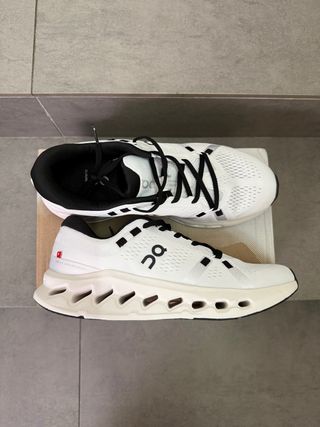 Zapatillas On Running CloudSurfer 2