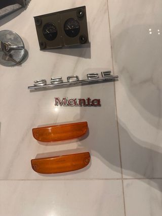 Lote piezas recambios coche antiguos