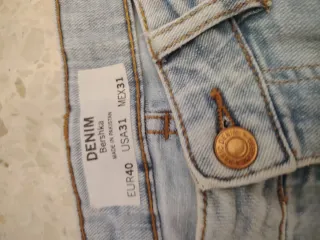 Pantalones vaqueros Bershka rotos