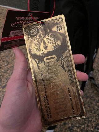 Zaino Sprayground nero con squalo