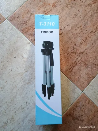 Trípode para móvil. Sin usar