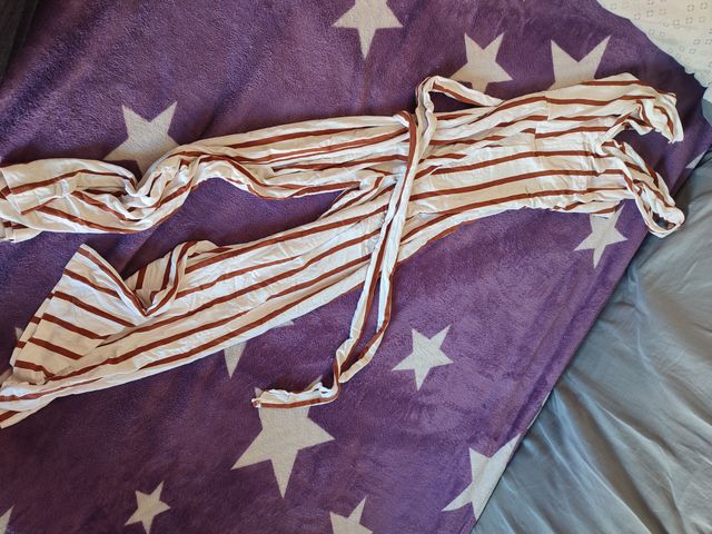 Mono largo rayas blanco y marrón