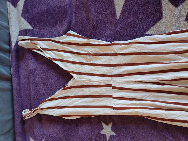 Mono largo rayas blanco y marrón