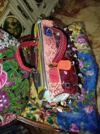 Bolso de piel multicolor como nuevo