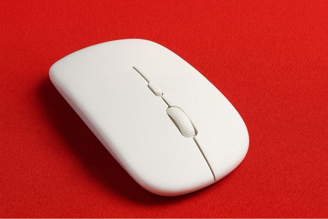 Ratón inalámbrico blanco