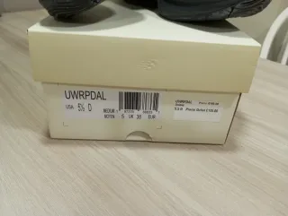 Zapatillas New Balance 37 Negro/Gris sin estrenar