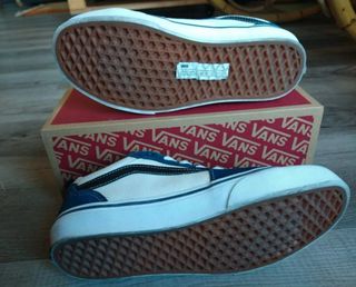Vans mai utilizzata, ma con difetto come da foto