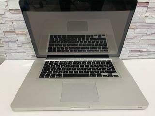 MacBook Pro A1286 2011 Plata