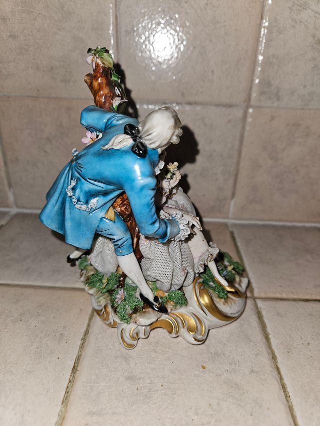 Antica statuina Capodimonte