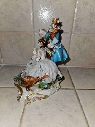 Antica statuina Capodimonte