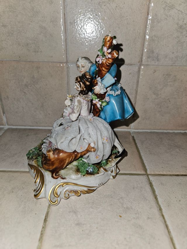 Antica statuina Capodimonte