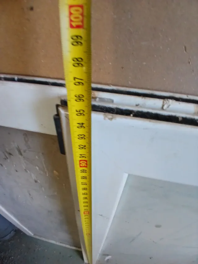 Ventana corredera blanca