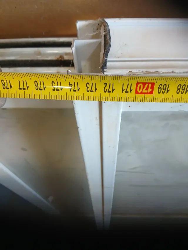 Ventana corredera blanca