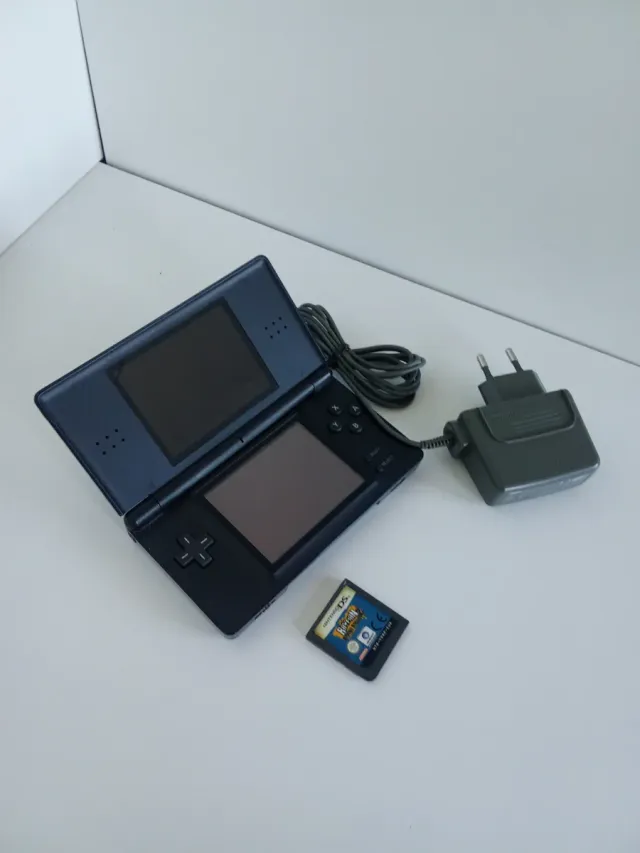 Consola Nintendo DS Negra