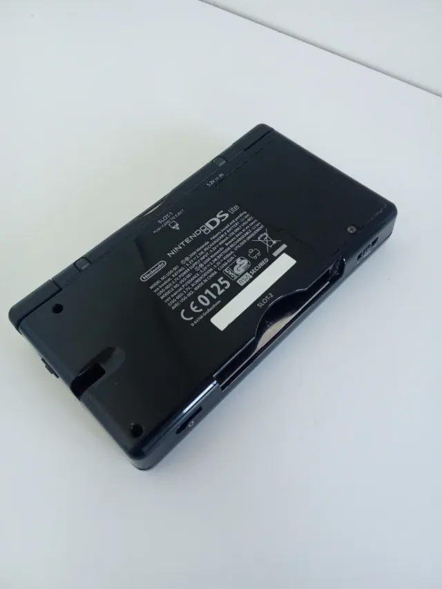 Consola Nintendo DS Negra
