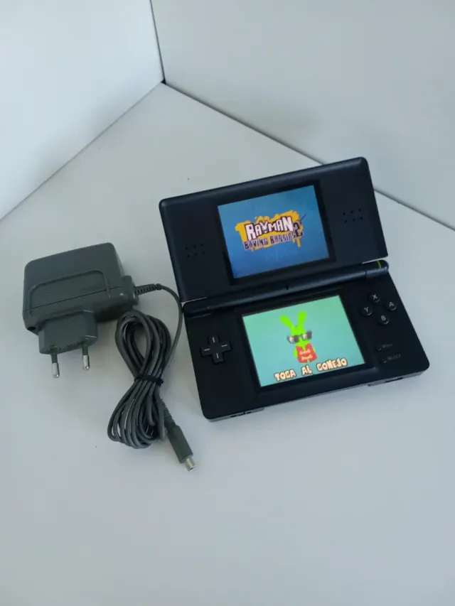 Consola Nintendo DS Negra