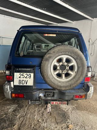 Mitsubishi Montero 2001