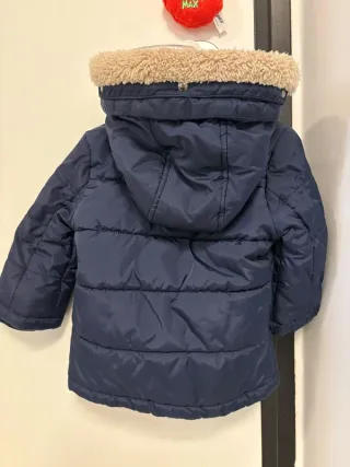 Giubbotto blu scuro 12 mesi