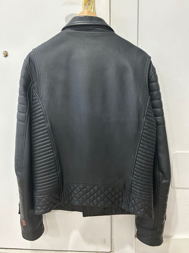 Chaqueta Boda Skins Negra Talla L con su bolsa