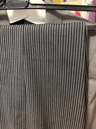 Pantalón de traje de corto campero rayas grises