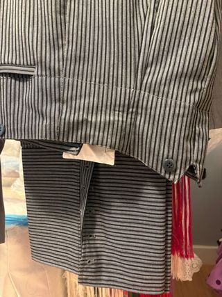 Pantalón de traje de corto campero rayas grises