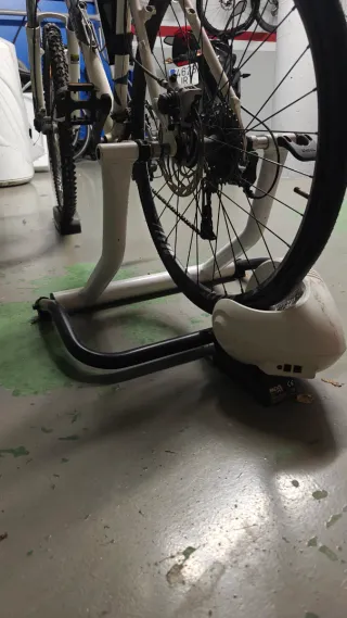 Bici Pro-Flex + Rodillo Bkool