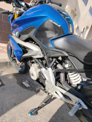 BMW G310 R 2017 Impecable