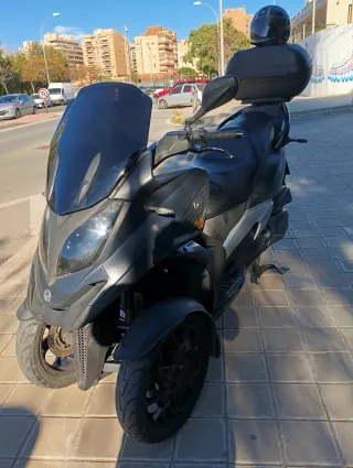 Quadro QV3 350/se pde conducir con carnet de coche