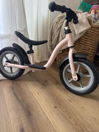 Bici de equilibrio rosa