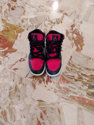 Scarpe Jordan 1 Taglia 37.5
