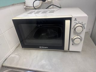 Microondas Orbegozo Blanco