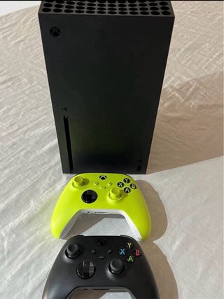 Xbox Series X 1TB Negra + 2 Controles