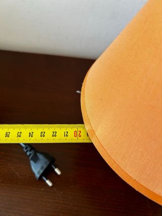 Lampada da tavolo arancione