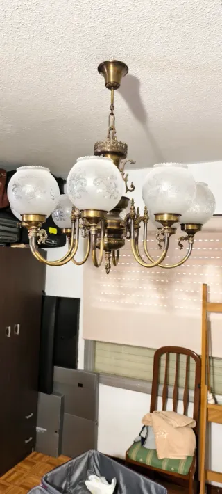 Dos lámparas clásicas