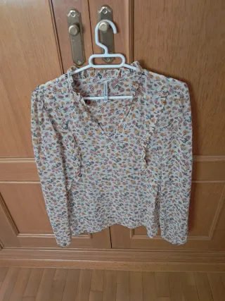 Camiseta floral chica