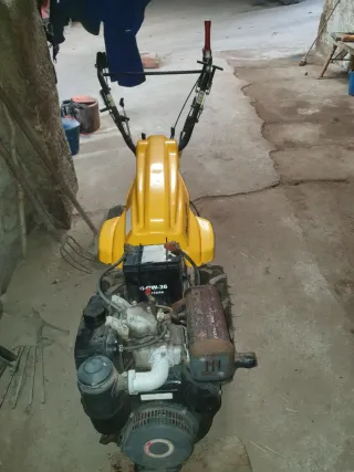 Motocultor agrícola