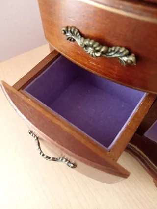 Joyero madera musical antiguo