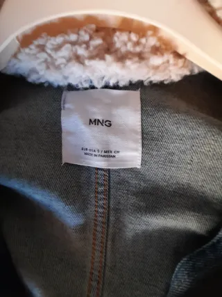 Chaqueta vaquera MANGO con borreguito