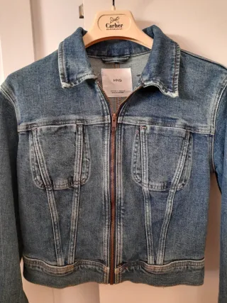 Chaqueta vaquera MANGO con borreguito