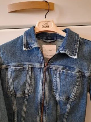 Chaqueta vaquera MANGO con borreguito